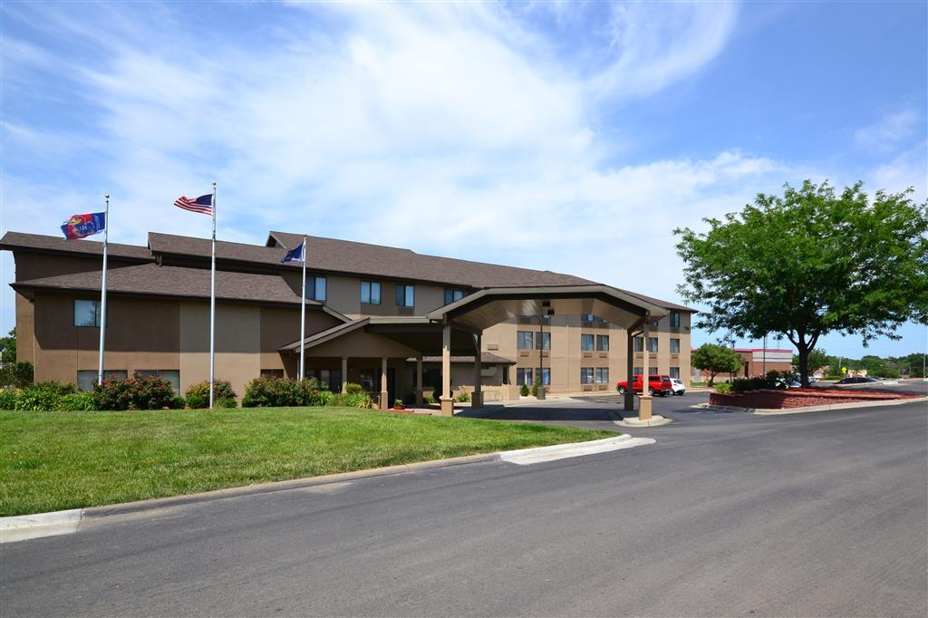 Quality Inn & Suites Lawrence - University Area Екстер'єр фото