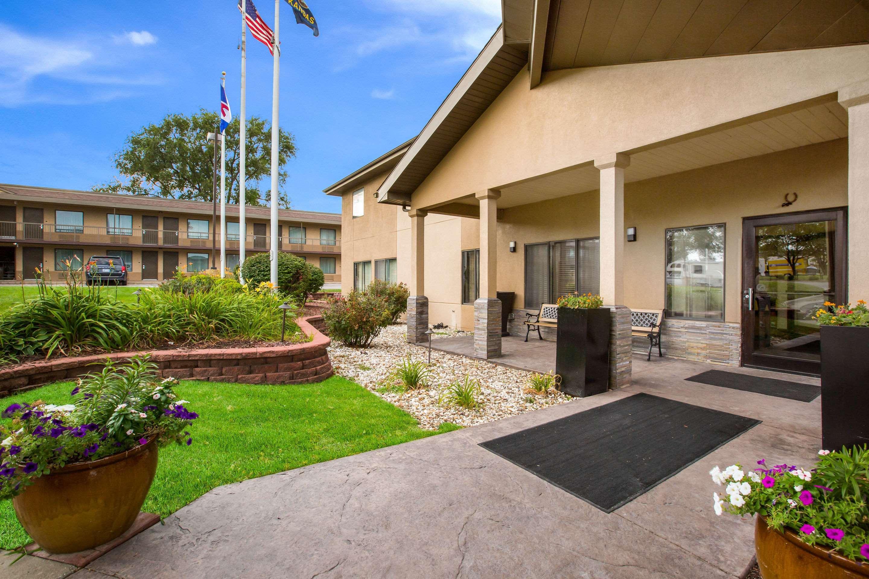 Quality Inn & Suites Lawrence - University Area Екстер'єр фото