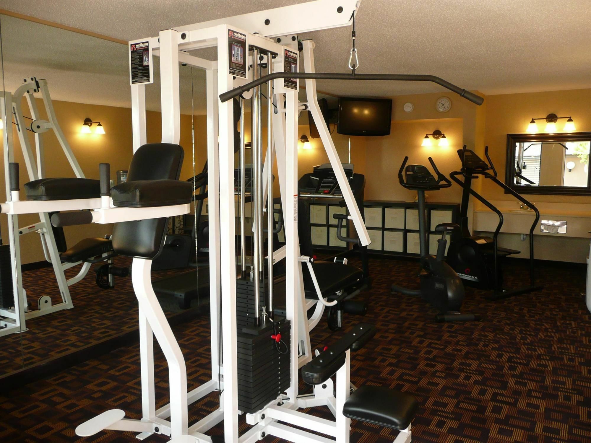 Quality Inn & Suites Lawrence - University Area Екстер'єр фото
