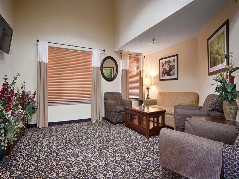 Quality Inn & Suites Lawrence - University Area Екстер'єр фото